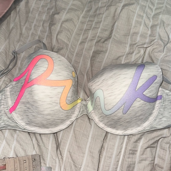 Pink Victoria secret bra - Picture 1 of 5